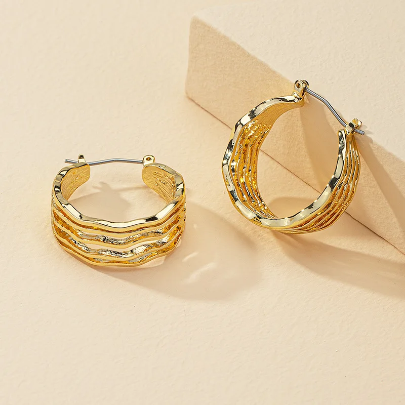 

2021 Hot Sale Street Style Geometric Wide Circle Huggie Earrings Real Gold Plating Wide Circle Hoop Earrings