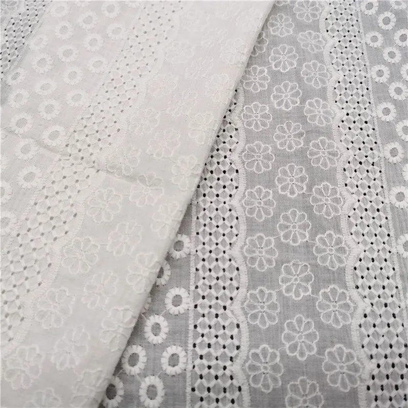 

100% Cotton Hollow Out Embroidery Eyelet Lace Fabric for Women Garment