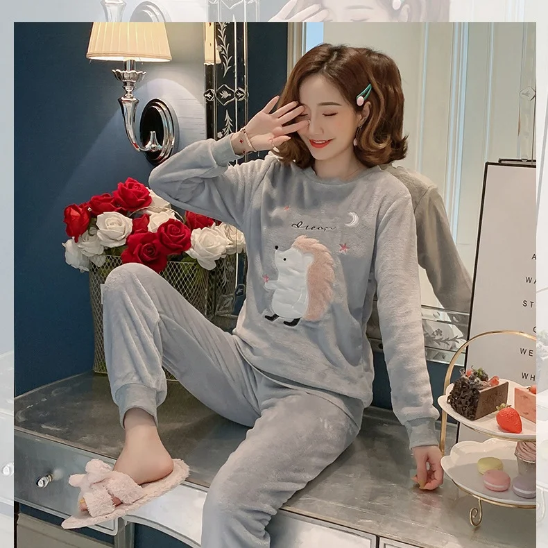 

FY female cartoon autumn and winter ladies pajamas Pajamas set thick warm coral fleece flannel pajamas, Shown