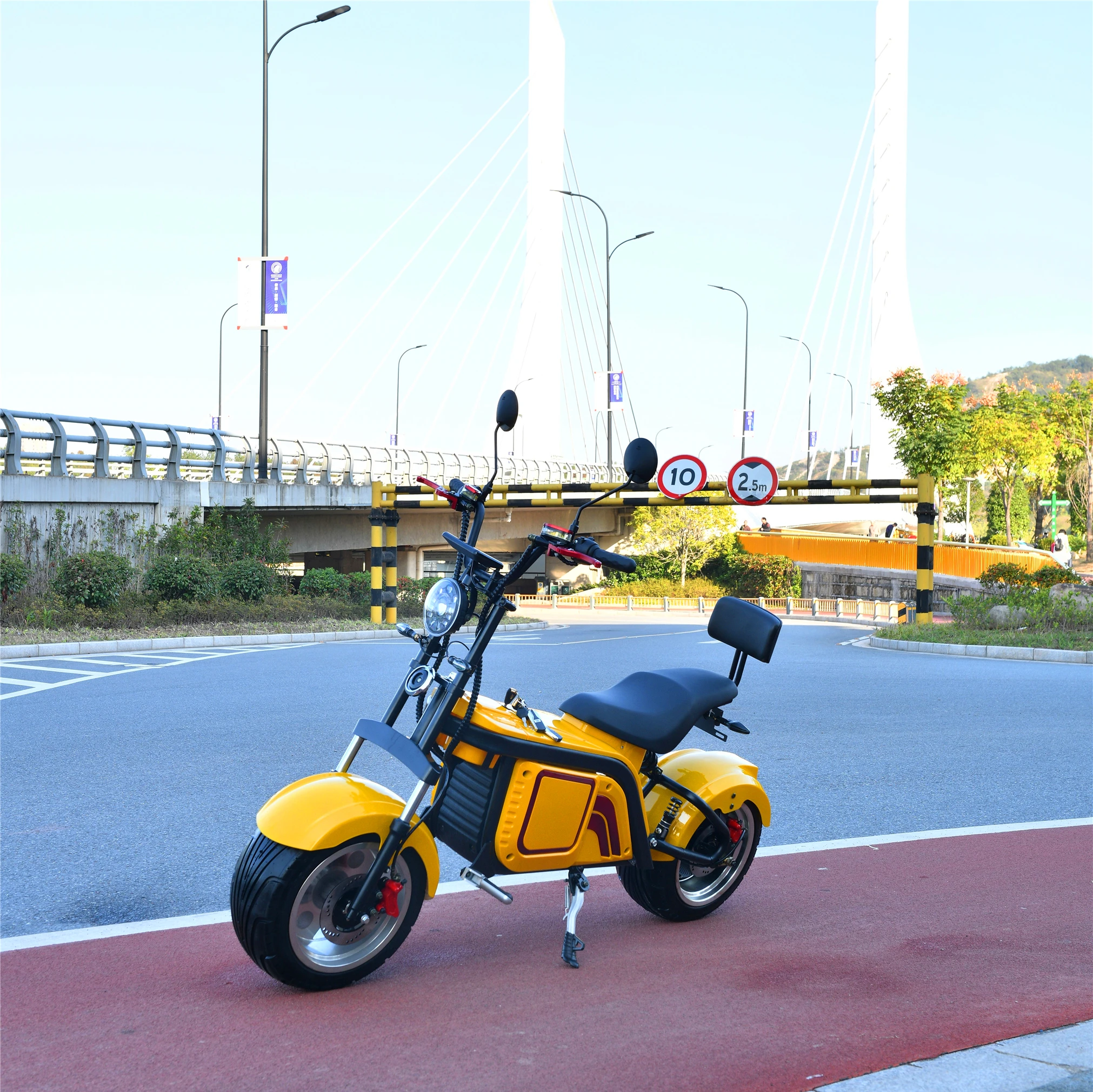 

Cheap Price Speedway Quod Electric Scooter 350W 48V Made In China, Blue red black yellow