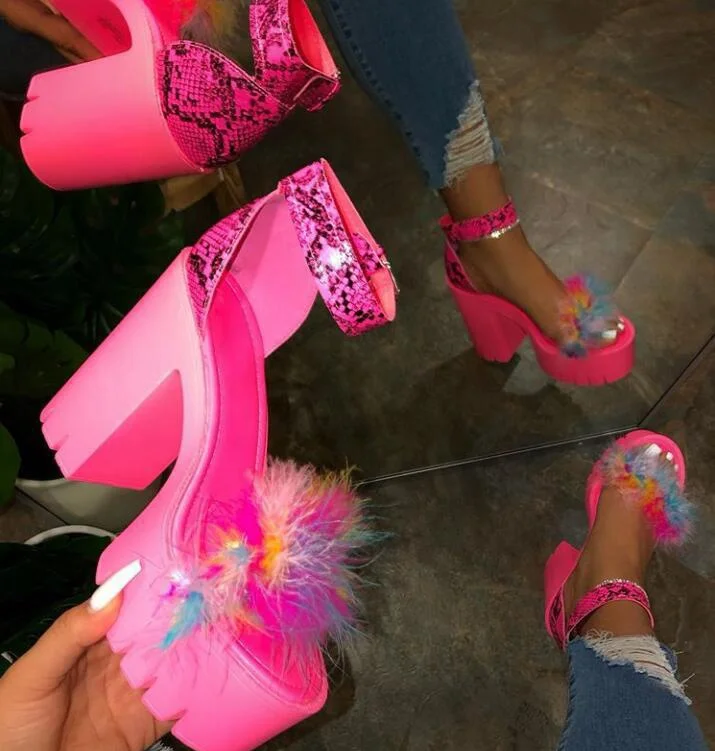 

2020 plus size new roman high heel slippers women PU thick chunky furry pink sandals wholesale girls leopard grain sandals, White