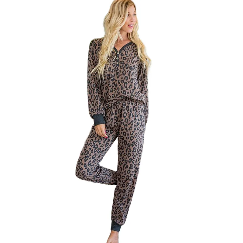 

2021 Womens Winter New Style Leopard Print Button Sleeping Pajama Set