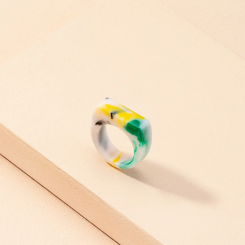 

Korean Version 2021 New Women's Acrylic Resin Green Retro Personality Joint Ring y2k Jewelry, Like picture