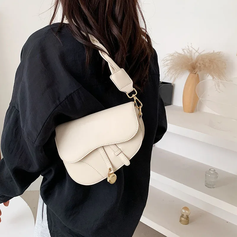 

New Style Fashion Solid Color Crossbody Bag Women Saddle Bag Luxury Handbags for Women Famous Brands