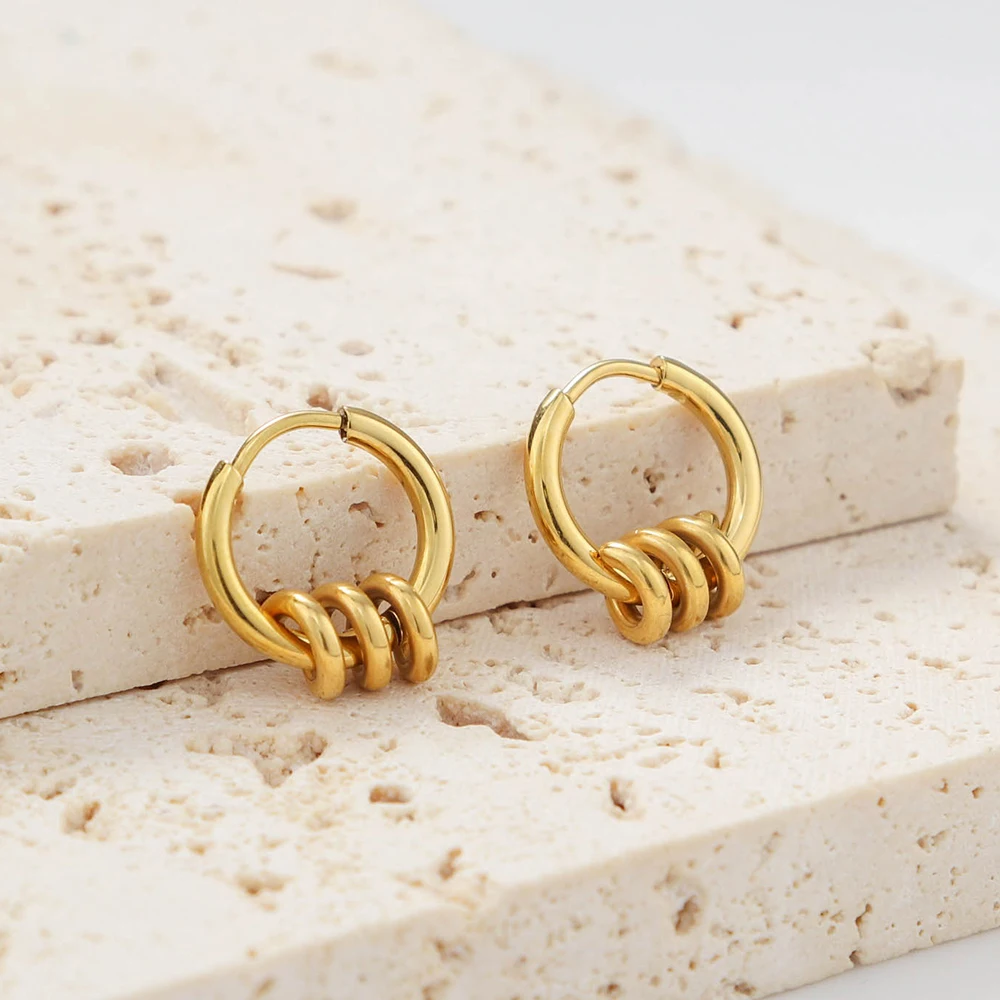 

Chris April 316L stainless steel mini hoop fashion jewelry earrings 18K gold plated spiral spring 2023 huggies hoops earring
