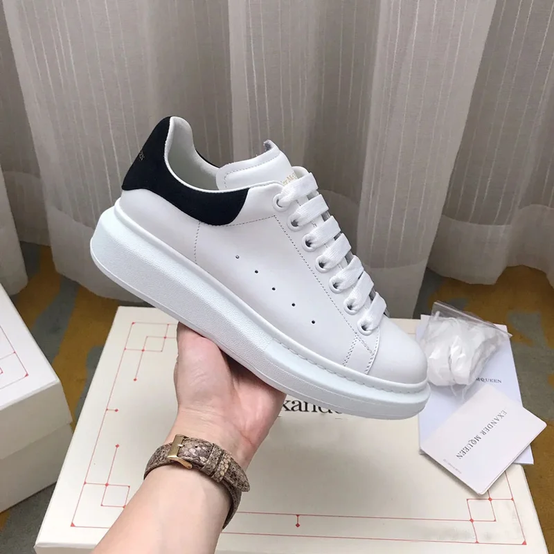 

2021 new brand factory fashion Alexandree Mcqueens men and women for kids sports basketball shoes for sneakers, Black