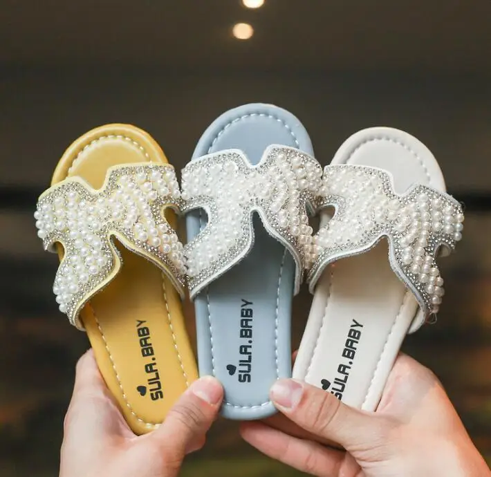 

2020100509 Young Girl and Woman Pearls Crystal Stones Slippers Flat Slipper Size 26-36