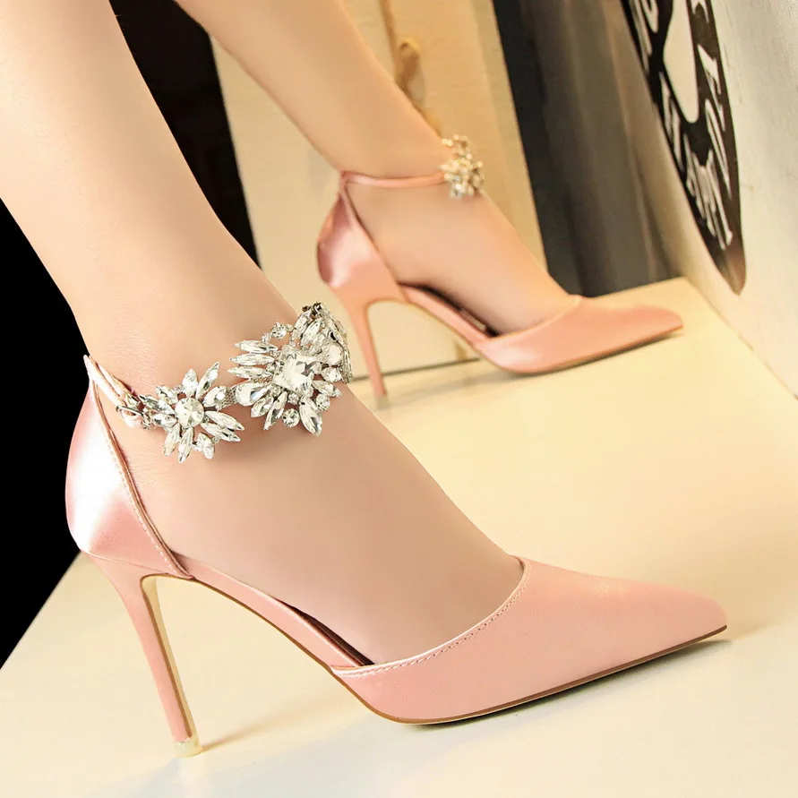 

Women Elegant Stiletto High Heels Satin Dress Shoes Ladies Luxury Banquet Wedding Party Shoes