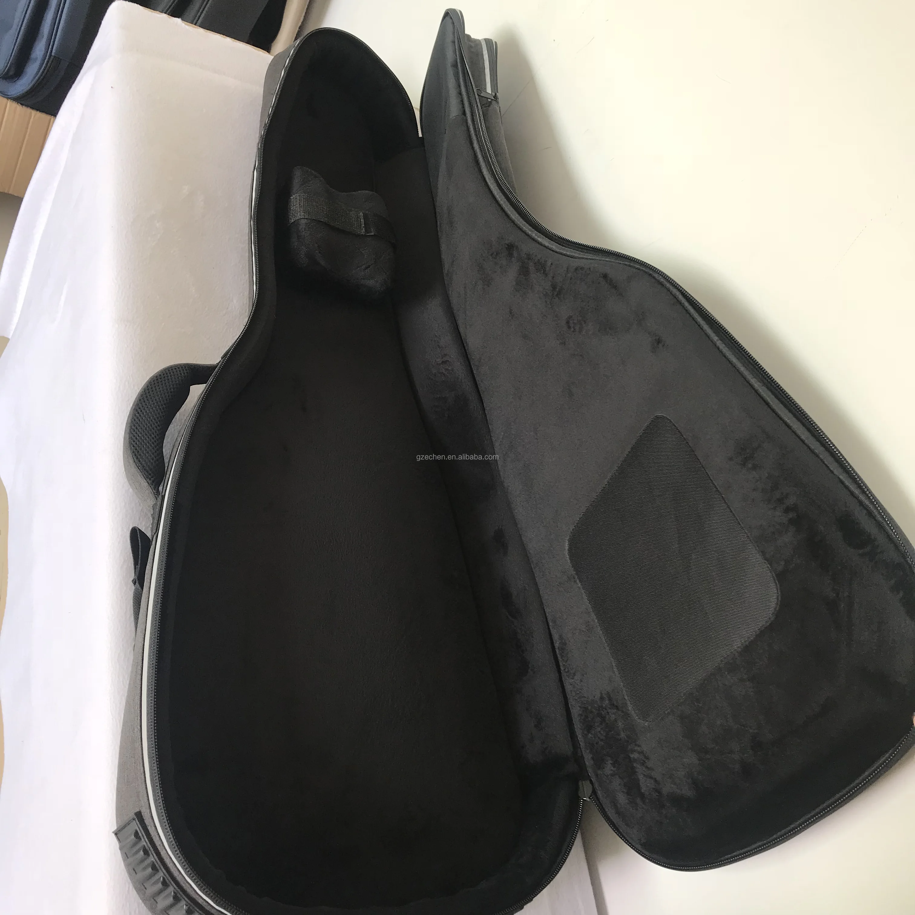 Carbon Fiber Electronic Bass Guitar Hardshell Case With Accessory