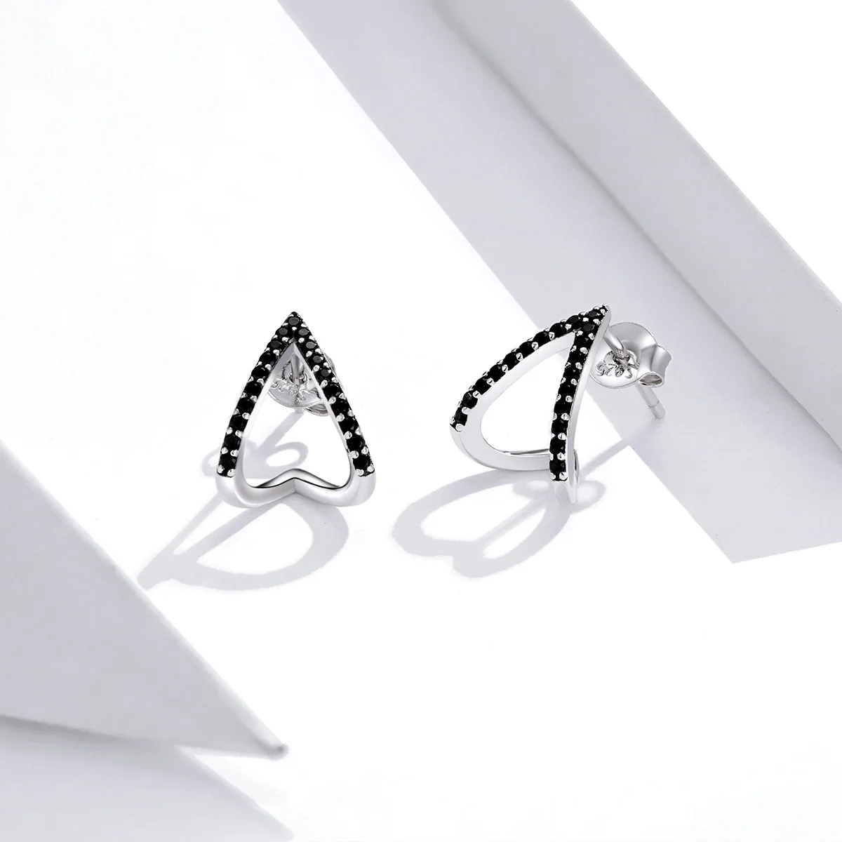 

Customized Fashion Exquisite Jewelry Oxidized Geometry Stud 925 Sterling Silver Earrings