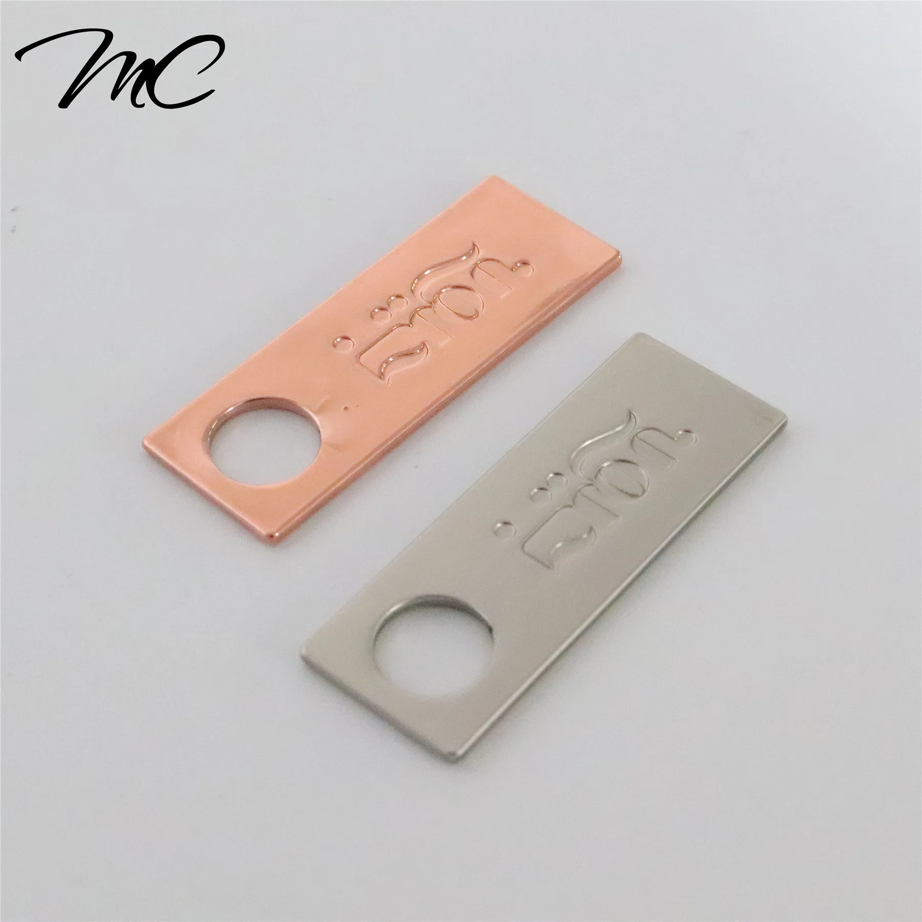 

Vintage Plate Engraved Metal label Cusormn Logo For Clothing/Garment/Hand bag/Jean Patches, Custom