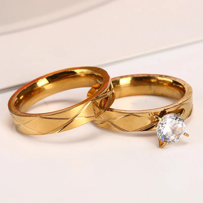 

New Hot Sale Stainless Steel Diamond Ring Gold Diamond Striped Cross Couple Ring, Picture shows