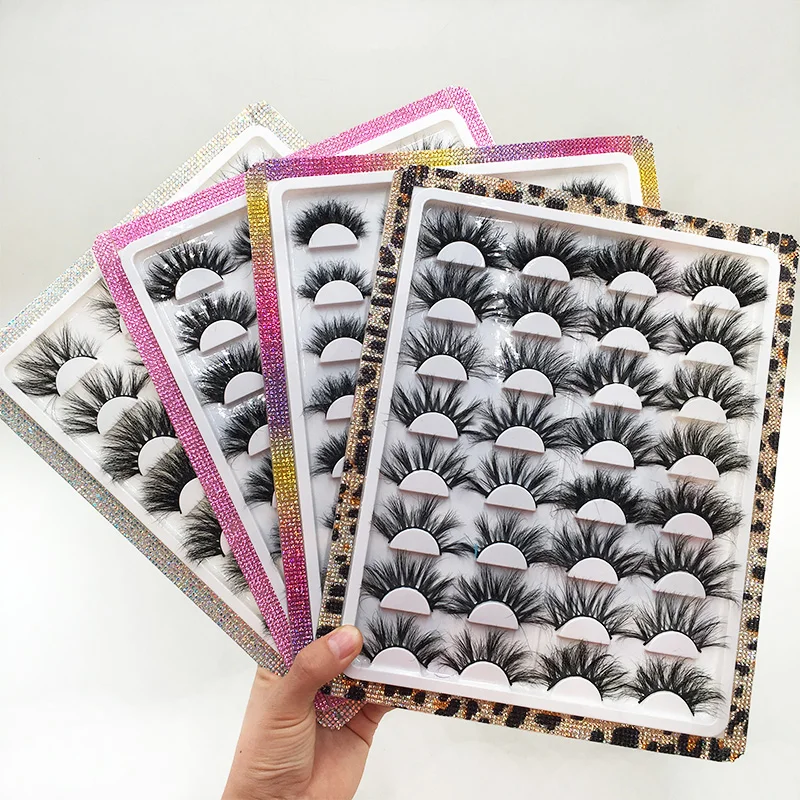 

Natural 25mm 30mm Mink Eyelashes 16pairs Lash Book Diamond 3D One Pair Lashes Package In White Tray