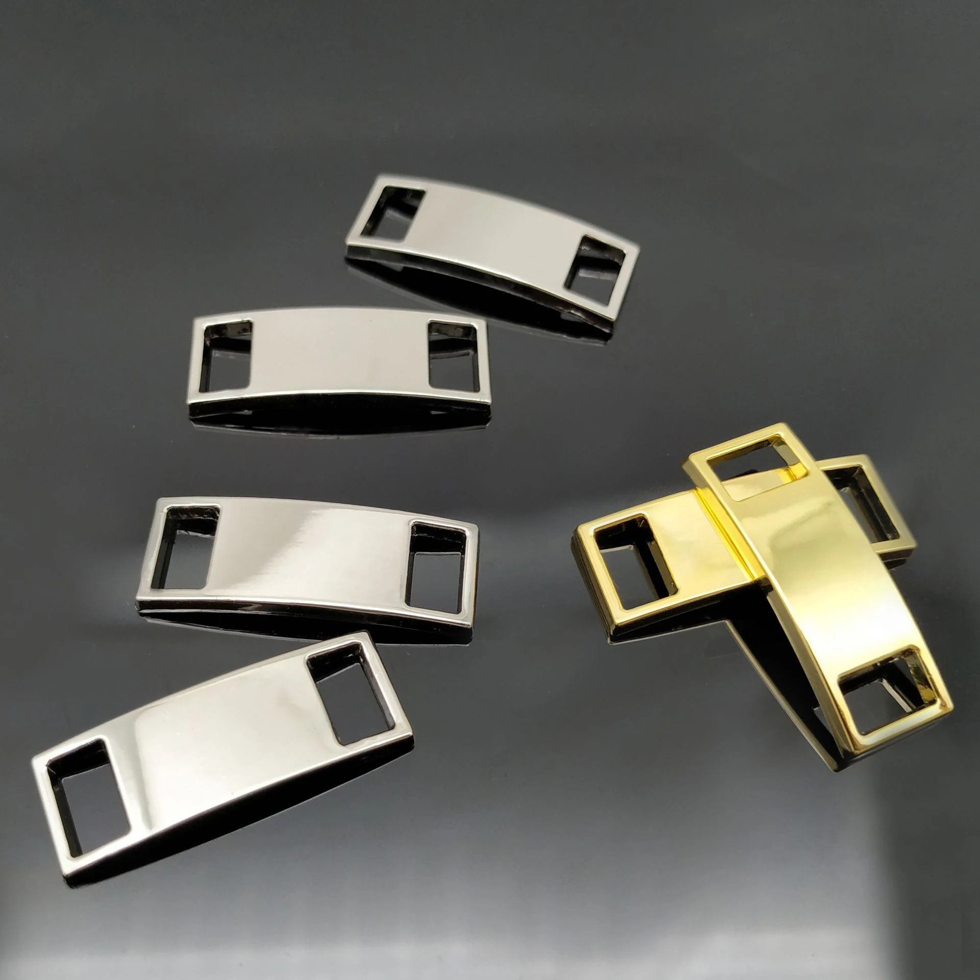 

Custom Deubre Premium Polished Shiny Gold Metal Shoelace Dubraes Tag - Gold Shoelace Charms