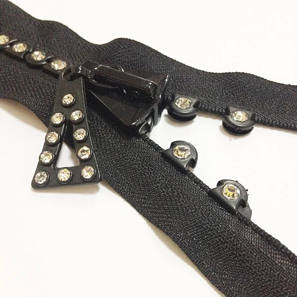 

Professional Manufacturer Hot Market rhinestone zipper, Black or customer's color