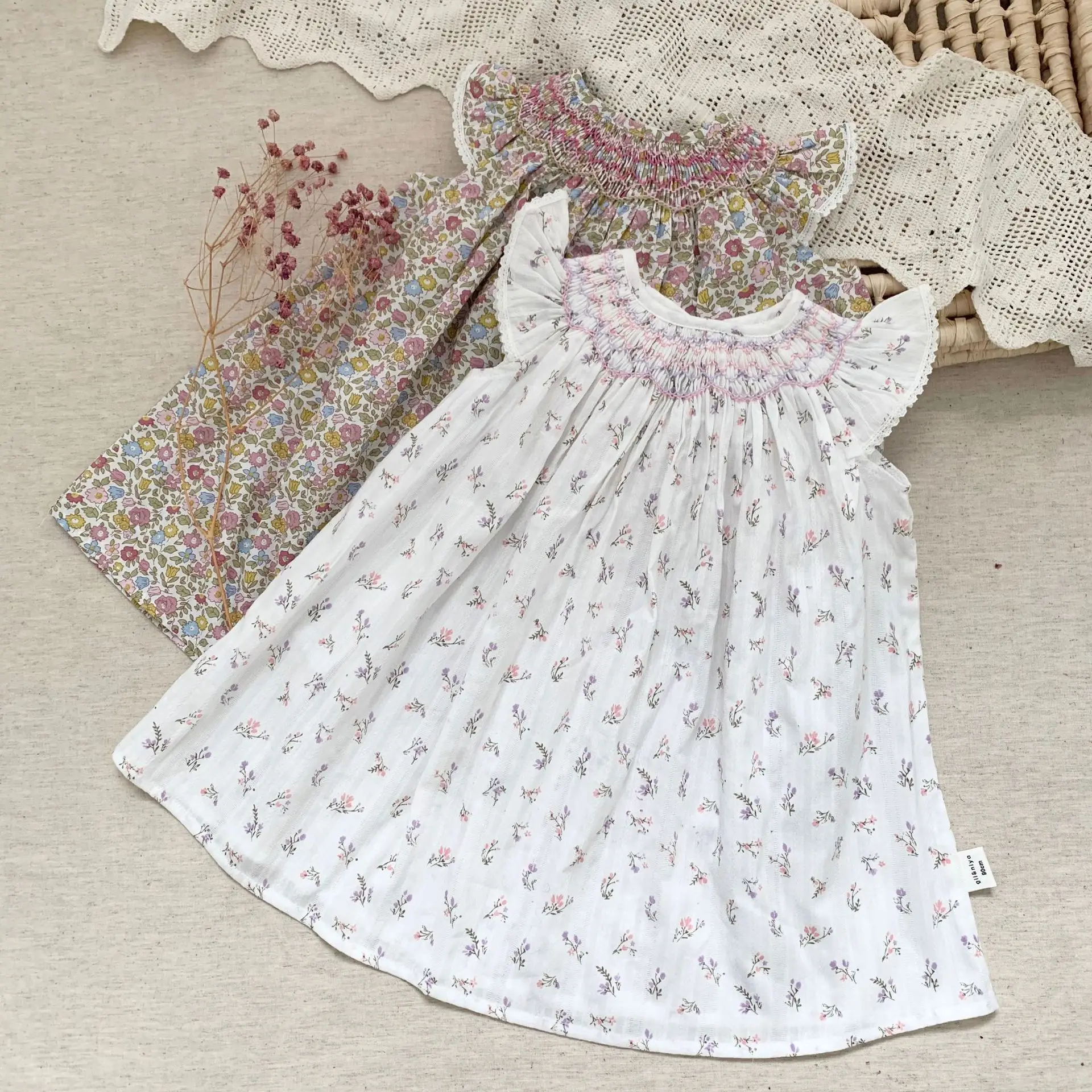 

cotton floral print cotton Casual smocked dress girl 4 year old girl