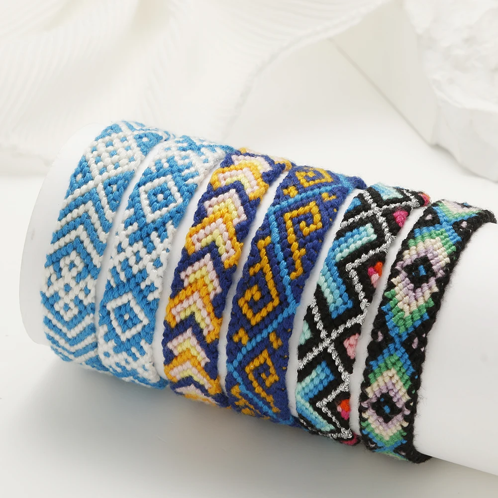 New Design Custom Bohemian Vacation Style Handmade Woven Bracelet Stretch Macrame Bracelet