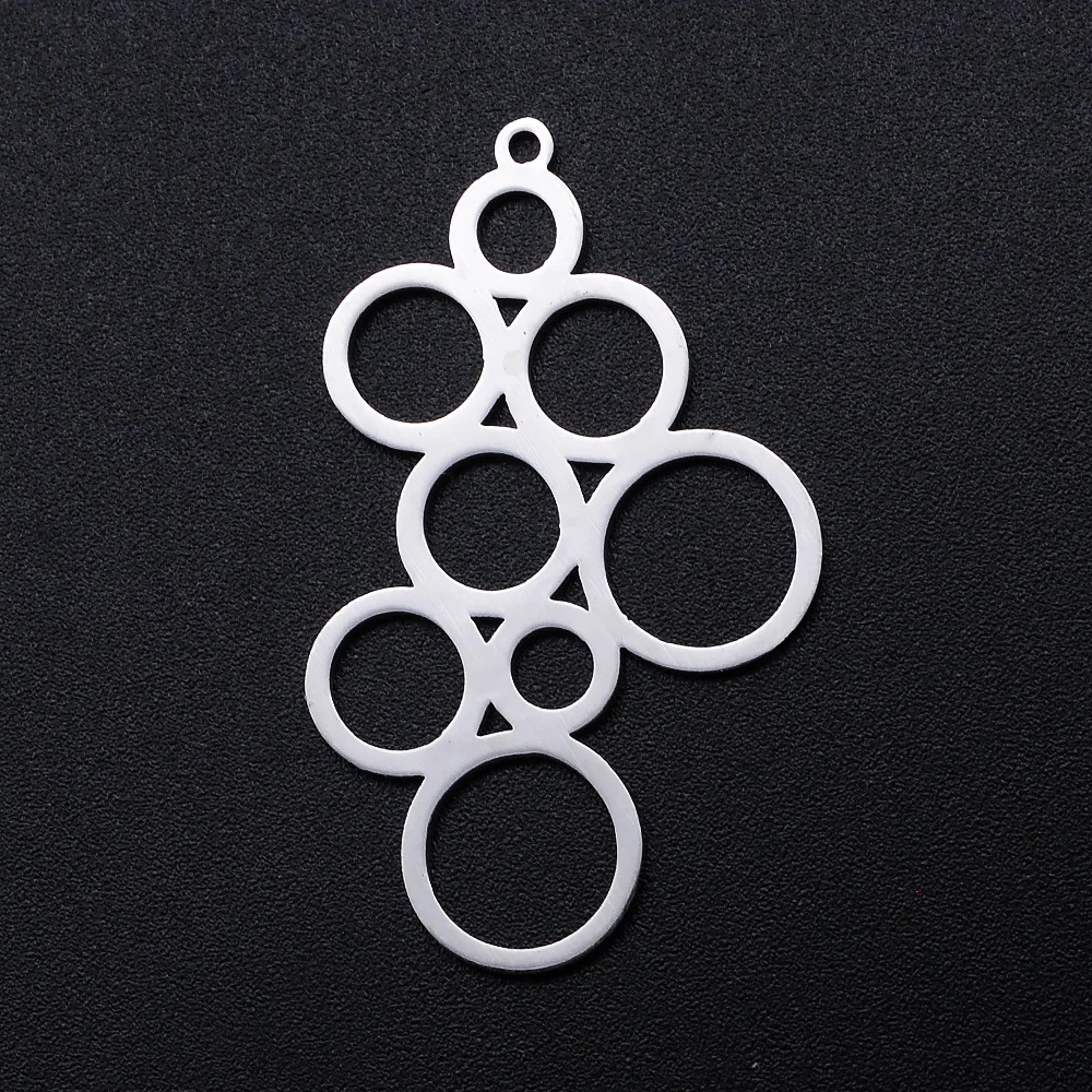 

Fashion 5Pcs/Bag Laser Cut Stainless Steel Accessories Titanium Steel Hollow Out Multiple Ring Splicing Pendant