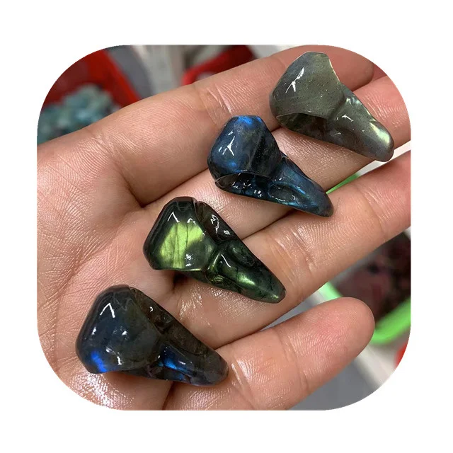 

Wholesale 30mm carving semi precious stones spiritual crystal crafts natur blue flash labradorite crystal raven skulls for gift
