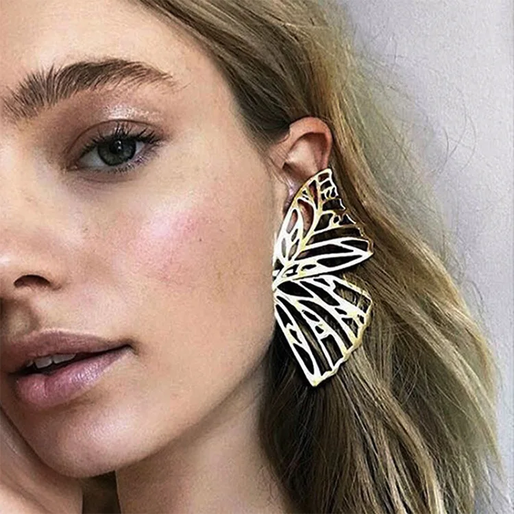 

Stylish Oversize Hollow Butterfly Wings Stud Earrings Exaggerated Gold Silver Plating Butterfly Statement Earrings Women Jewelry