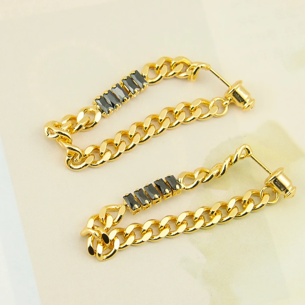 

Hot Selling Cubic Zirconia Stud Earrings with Chain Gold Stud Earrings Women