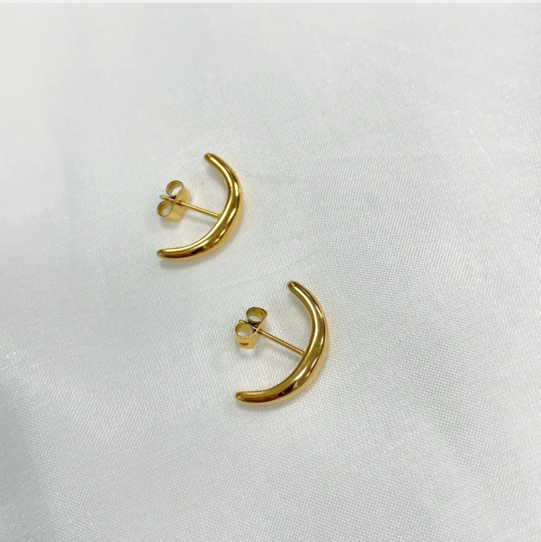 

Fashion Trendy Jewelry 2021 Surgical Steel Earrings Gold Ear Cuff 18K Gold C Dome Stud Earrings For Women, Gold,rose gold,black and silver