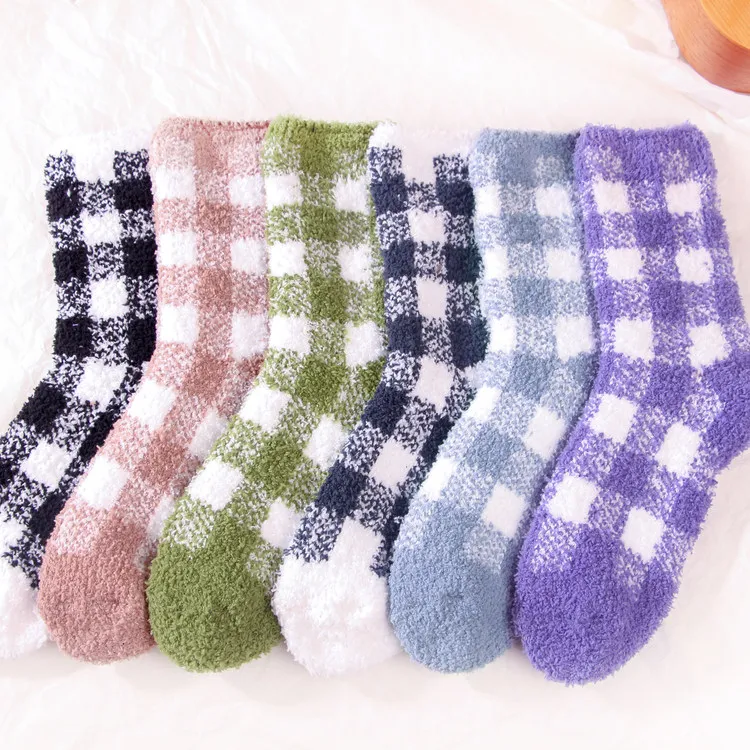 

High Quality Winter New Warm Coral Fleece Thick Knitted Fuzzy Indoor Women's Plaid Socks, Pic