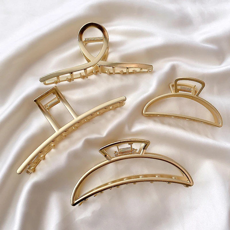 

Large Gold Designer Clips Wholesale Custom Ladies Barrette metal hair Claw clip Hair Pins accessory simple for Women Girls