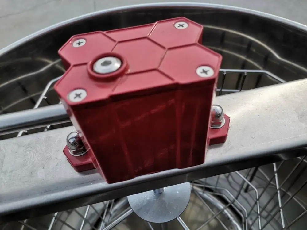 
4 Frames Manual Honey Extractor/Stainless Steel Honey Shaking Machine Honey extraction machinery Food grade stainless steel 