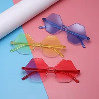 

Custom Logo Eyewear Gift Children Kids Sun glasses pink Lip Shape Girls Sunglasses