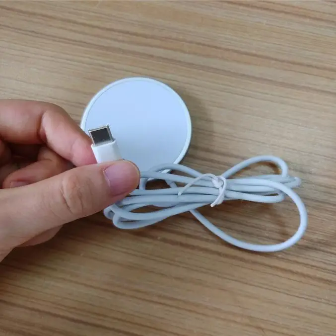 2020 15w电话magsafe快充qi磁铁无线充电器磁性iphone