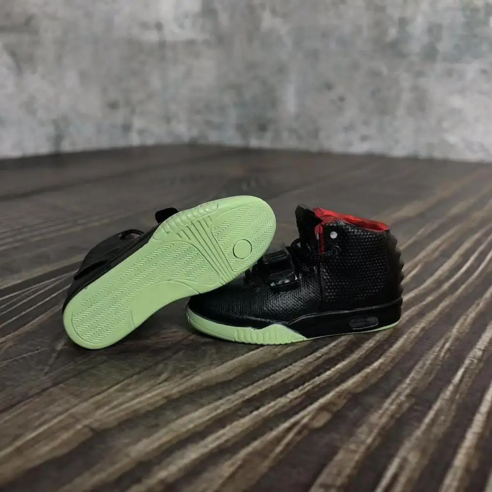 

Free shipping moq 1 pair air yeezy 2 solar black october sneaker keychain for nike air yeezy 2