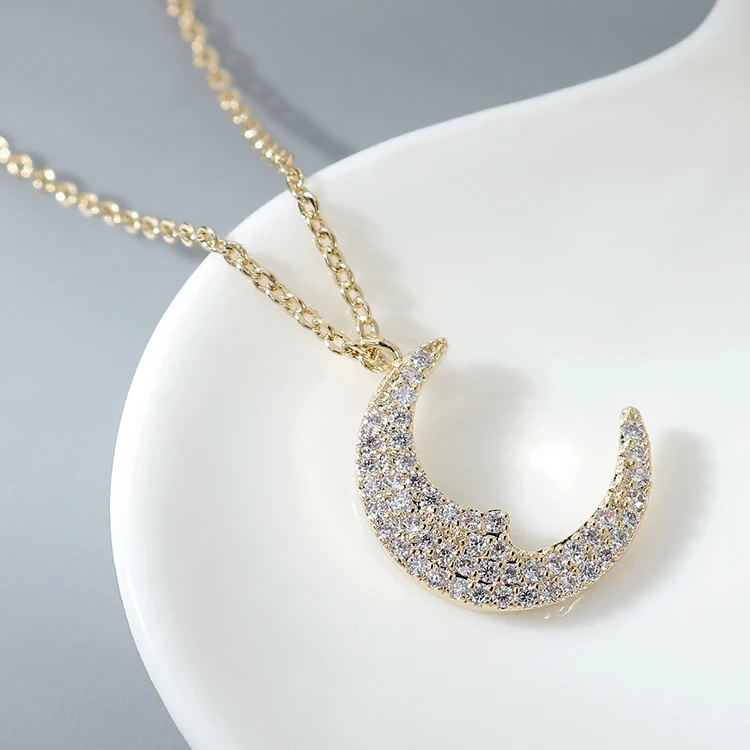 

Luxury 14K Gold Plating Link Chain Full Diamond Moon Shape Necklace Cubic Zirconia Rhinestone Crystal Moon Pendant Necklace, Picture color