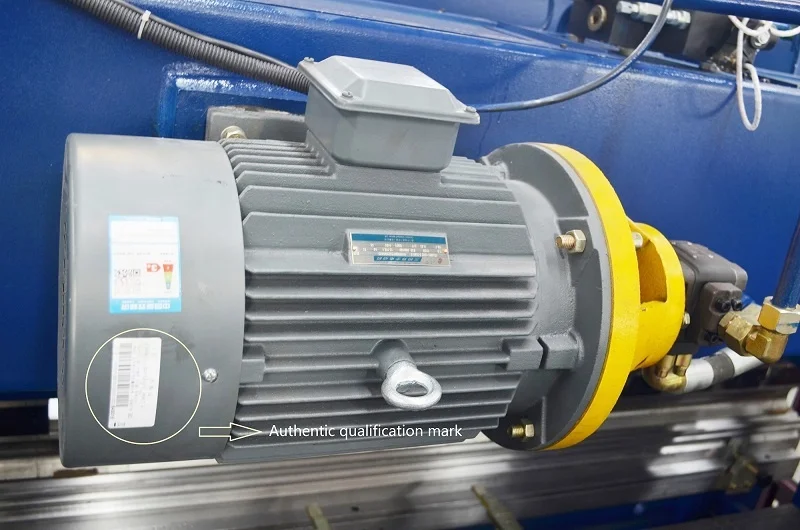 
Competitive price servo copper busbar steel plate bending 100t ton 2500 hydraulic press brake machine 