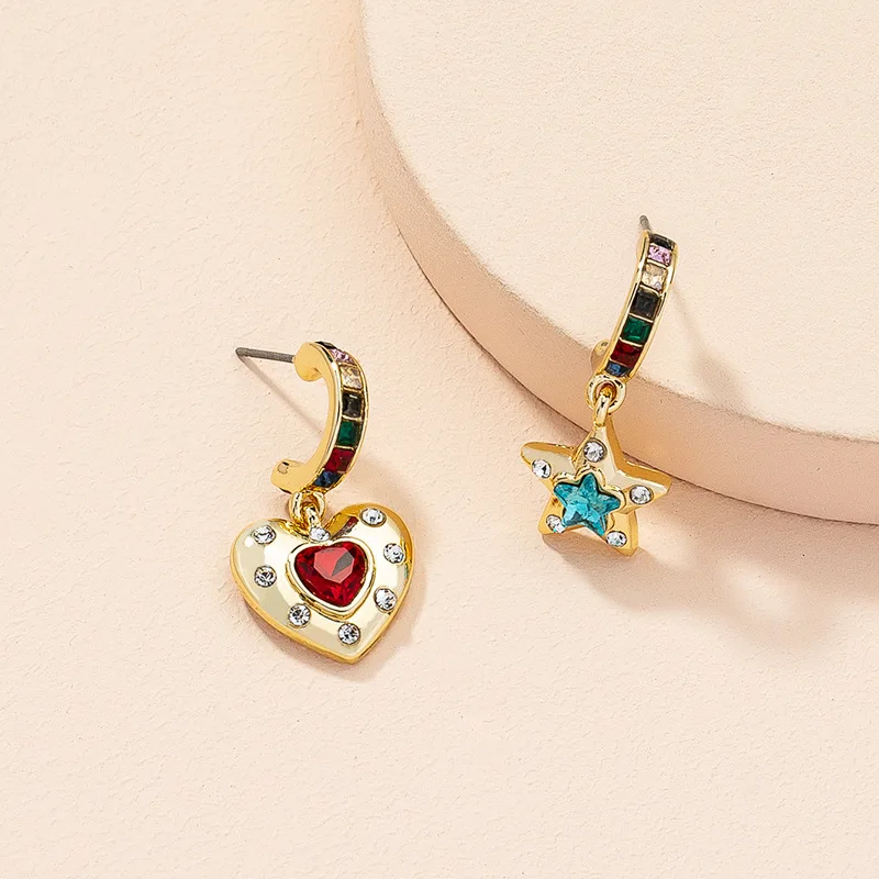 

Korean INS Crystal Rhinestone Heart Star Asymmetric Earring Gold Plated Love Heart Dangling Earirng
