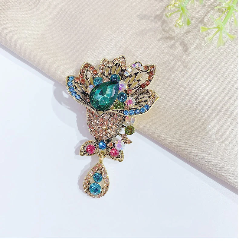 

JAENONES Korean Fashion Inspired Luxury Brooch Pin Designer Fancy Crystal Rhinestone Large Flower Brooches For Women
