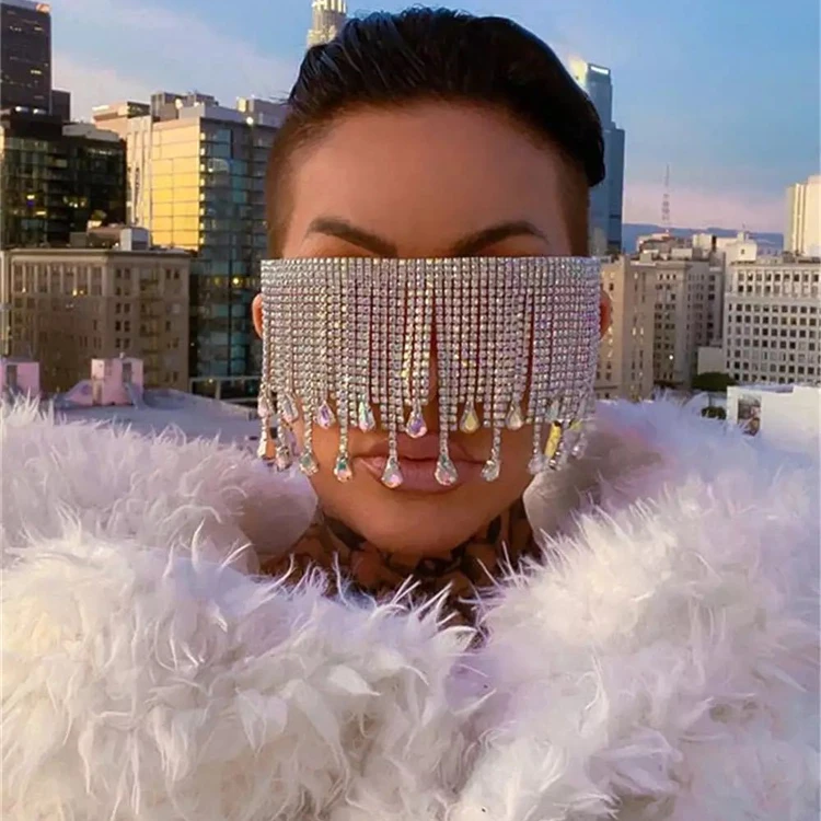 

Fashion Luxury Diamond Sun Glasses Women 2021 Vintage Shades Oversized Party Rhinestone Sunglasses For Woman, Custom colors