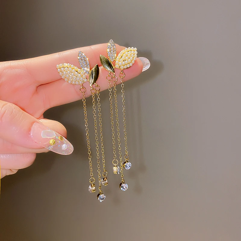 

fashion women 10cm pearl long crystal earrings high quality