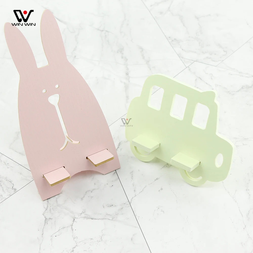 

Free Sample Custom Logo Cute Cartoon Wood Mobile Phone Holder Candy Color Wooden Desk Phone Stand, Natural wood material