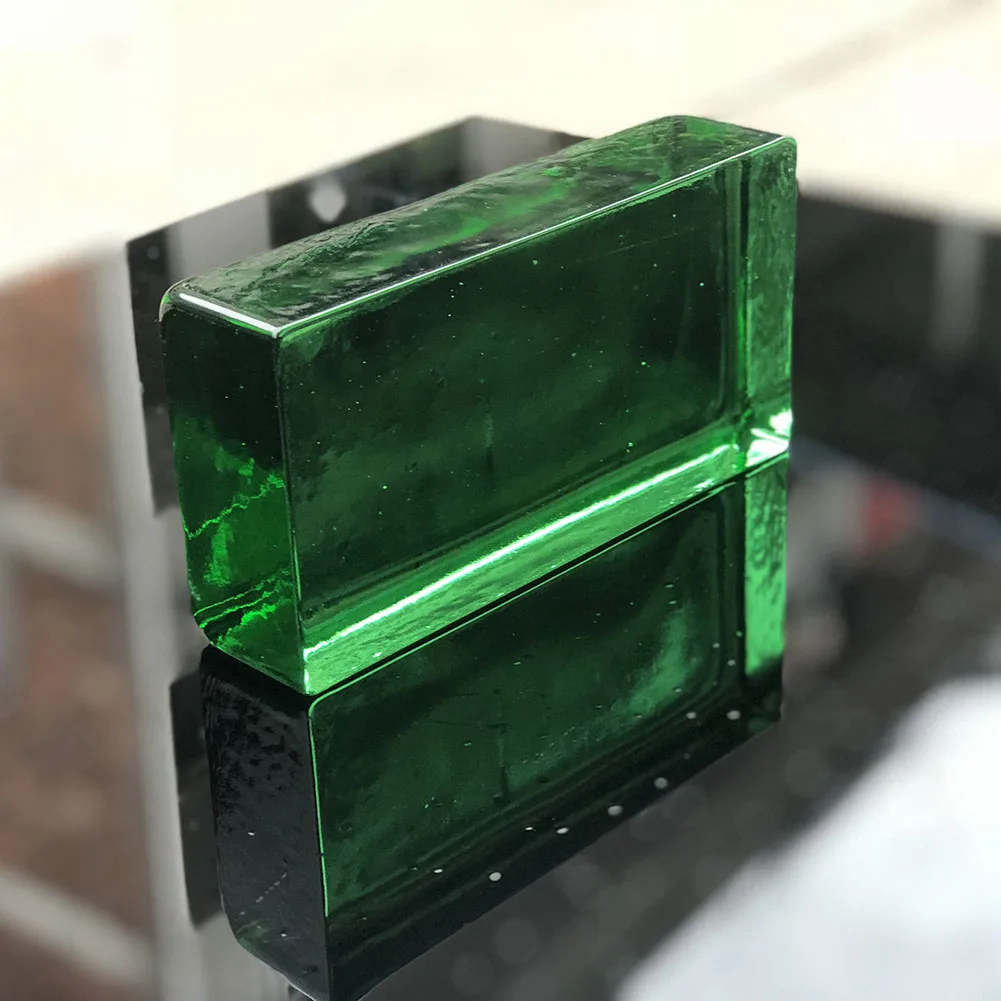 产品名称 彩色玻璃砖 风格 壁挂隔板 品牌 jingyage 颜色 绿色,蓝色