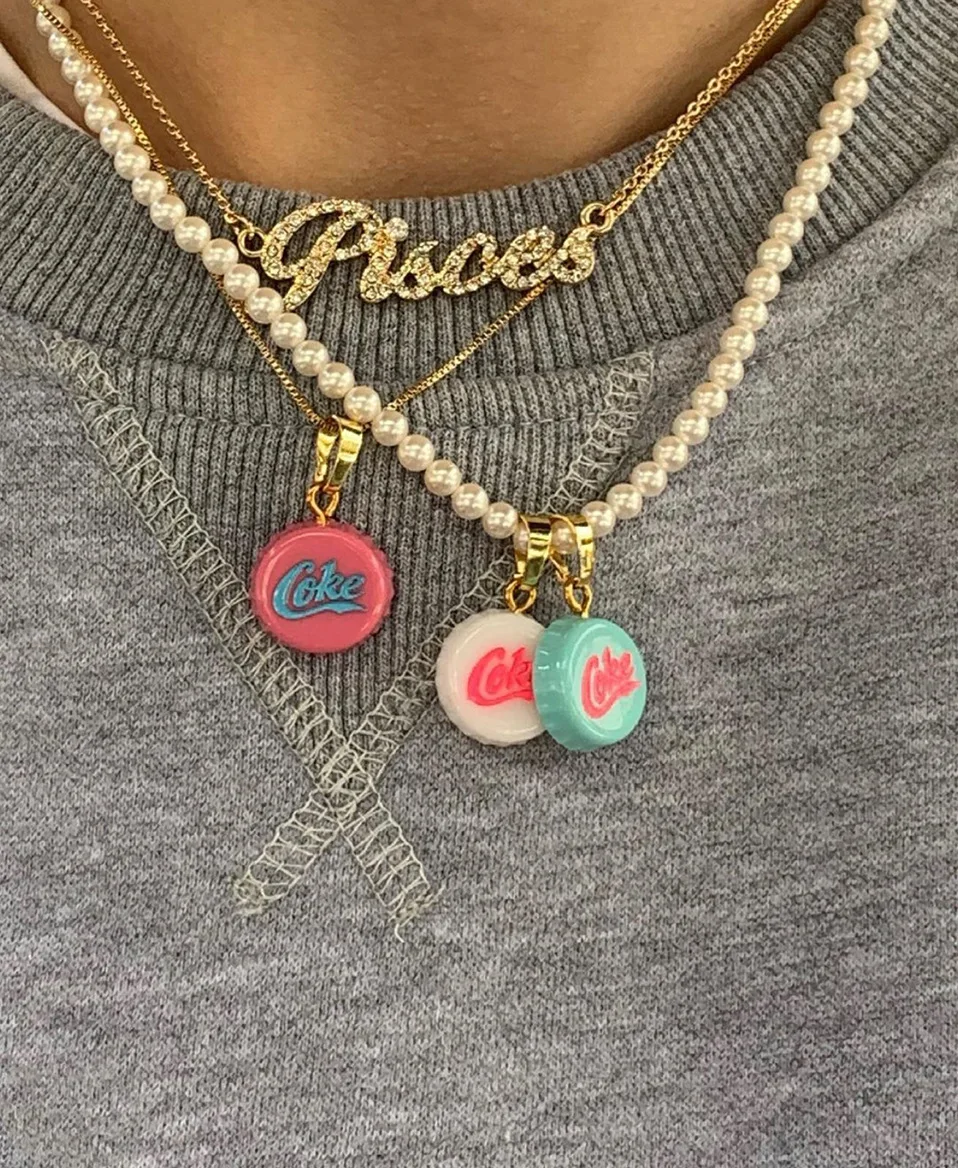 

Custom name colourful bottle lid pendant chunky pearl multilayer layered choker necklaces, Silver /gold /rose gold