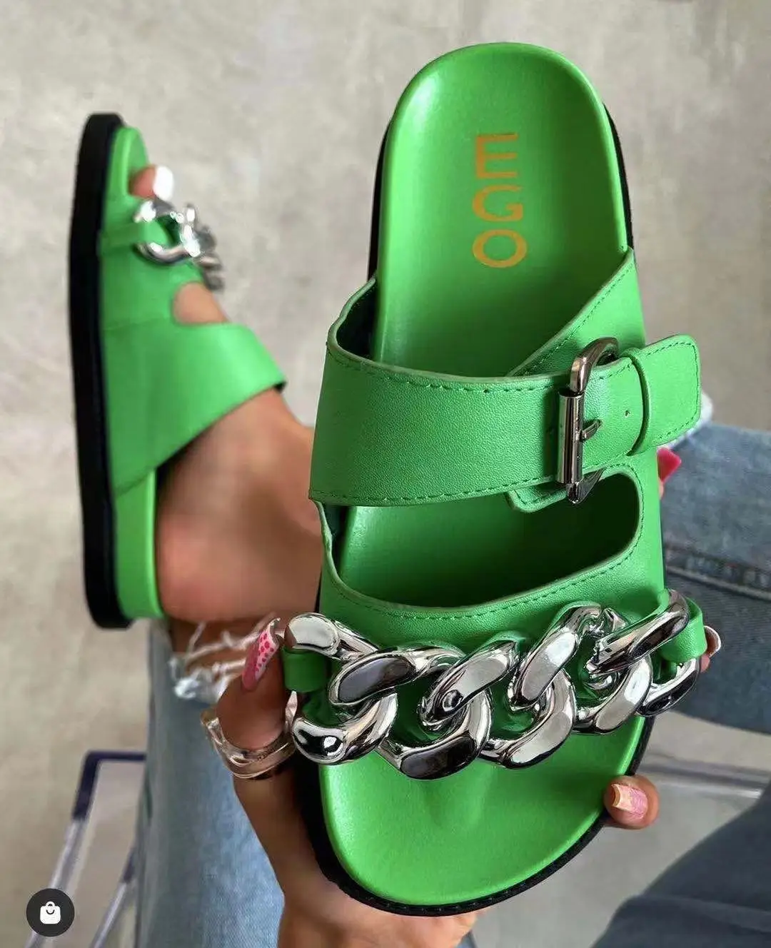 

2021 summer shoes for women new styles slide flat platform slippers fashion metal chain thick soled women sandals, Green, white, black,brown