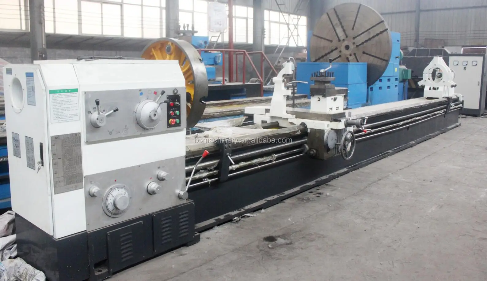 CW61125B lathe machine 01.jpg