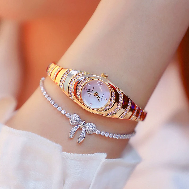 

Women Diamonds Watch Fashion Clock Hour for Ladies Luxury Waterproof Wristwatches Quartz Watch Gold Silver