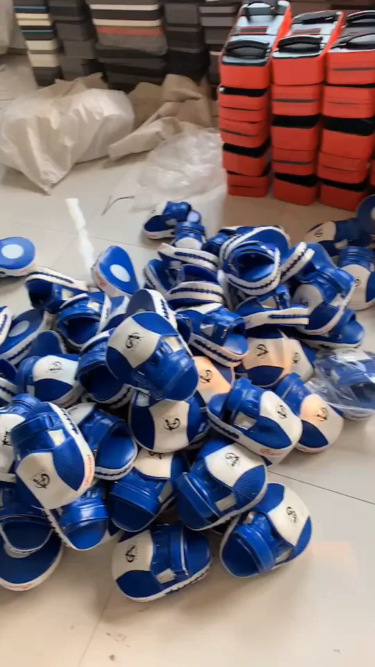 Professional Strike Shield Kick Pads Kickboxing Training Target Thai