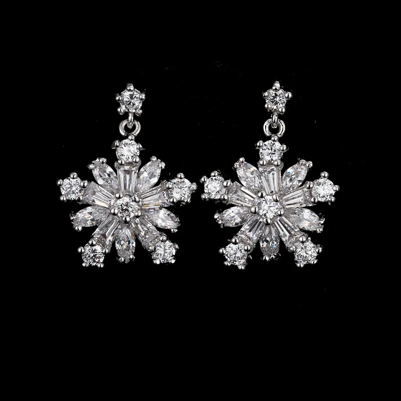 

Woman Trendy Cubic Zircon Stud Earrings Long Drop Snowflakes Dangle Earring
