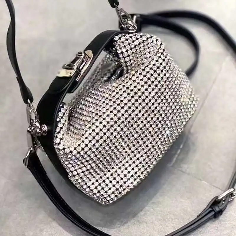 

2021 New Style Lady's Bags Leather Crystal King Lunch Box Bag Fashion All-match Shoulder/Crossbody Bag
