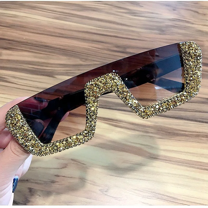 

2020 Latest woman stylish sunglasses luxury half frame sun glasses