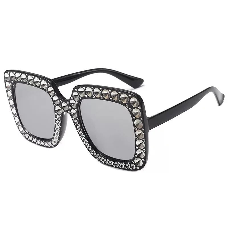 

Wholesale Fashion Diamond Frame Unisex Women Glasses Shades Sunglasses