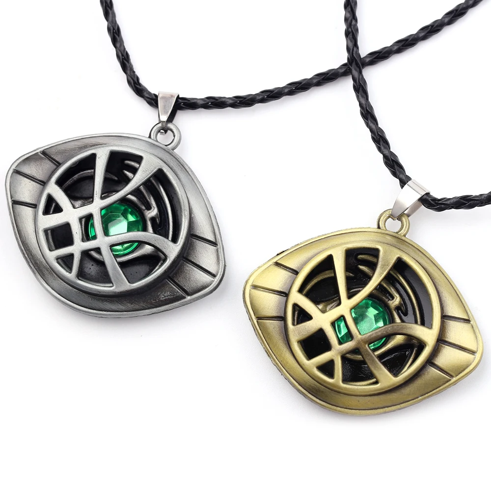 

Eye of Agamotto Pendent Necklace Dr.Strange Necklaces Doctor Strange Steve Cosplay Fashion Jewelry Fashion Gift, Vintage bronze/silver